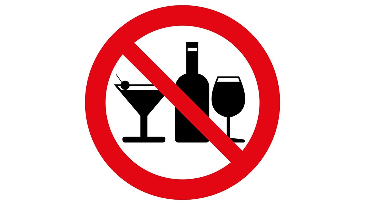 Nginum inuman alkohol dilarang dina Diet Dukan